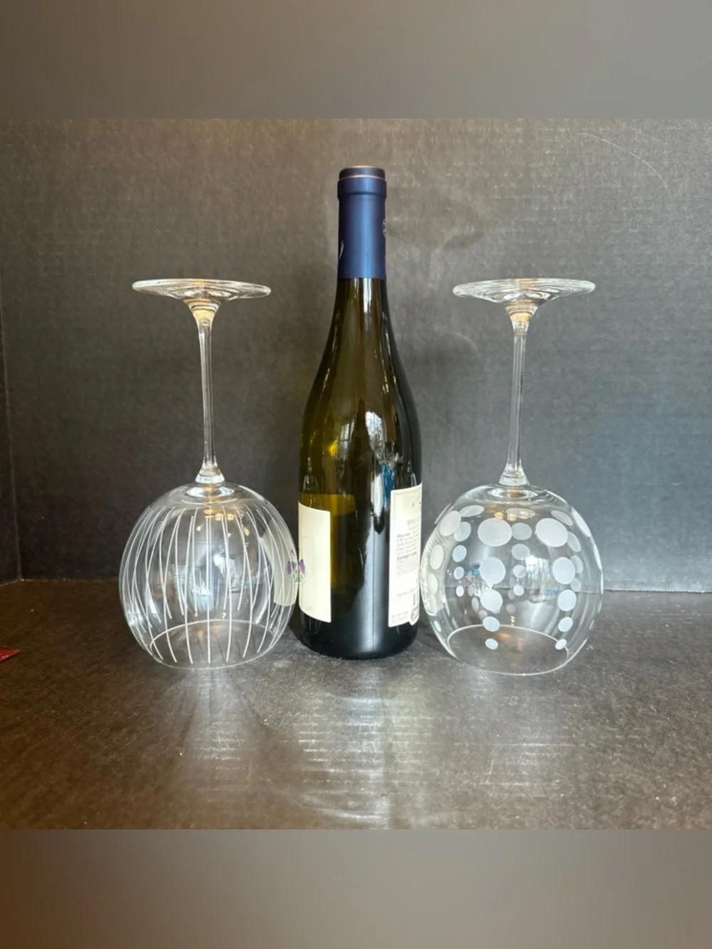 Mikasa Cheers Balloon Wine Etched Glasses Set of 2 Bubble Dot & Vertical Stripe